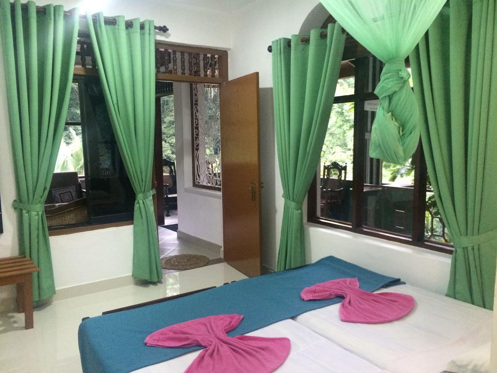 Green Woods Guest Kandy Dış mekan fotoğraf